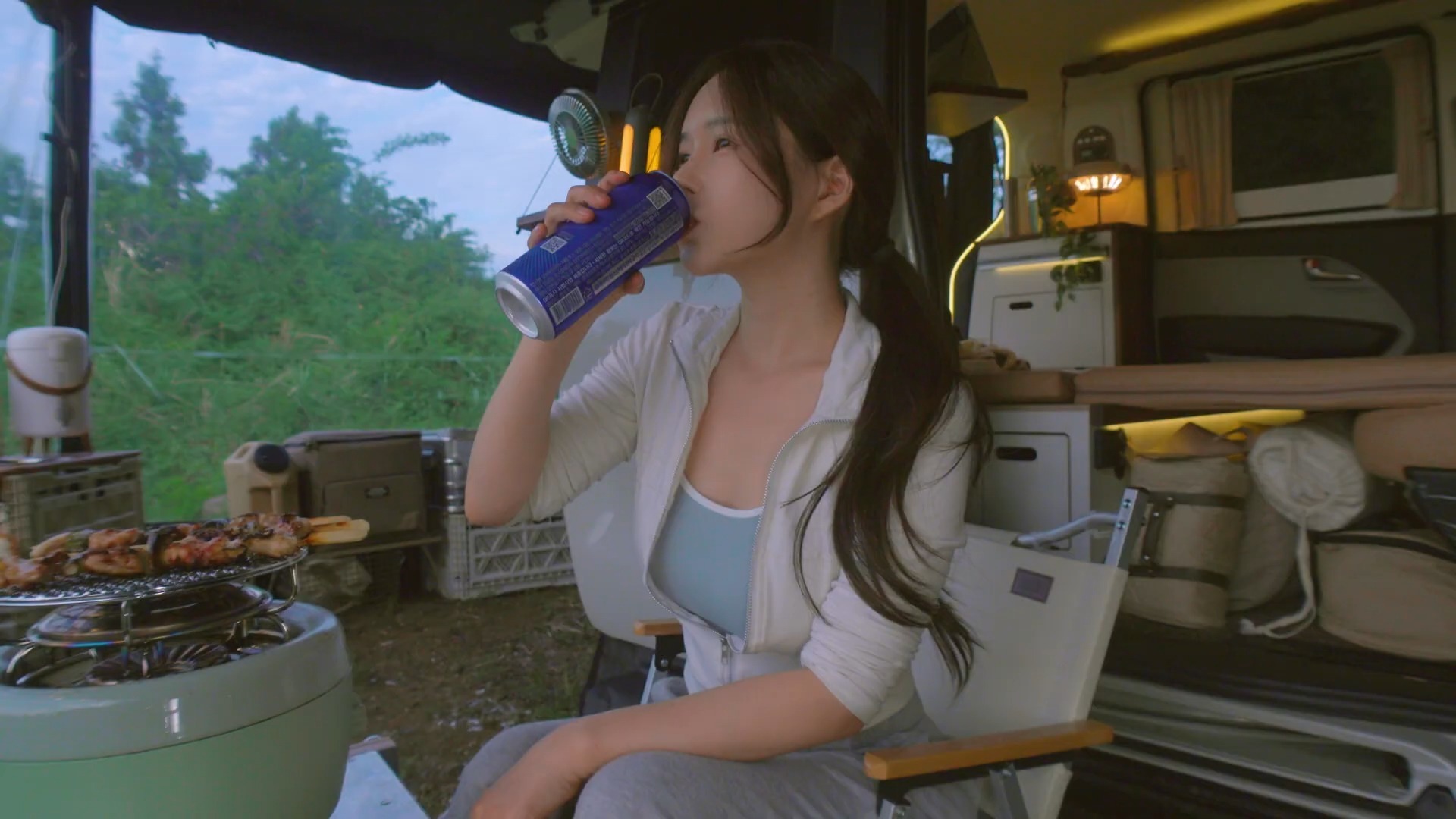 国台办：两岸青年交流的热度像盛夏的温度一样高涨